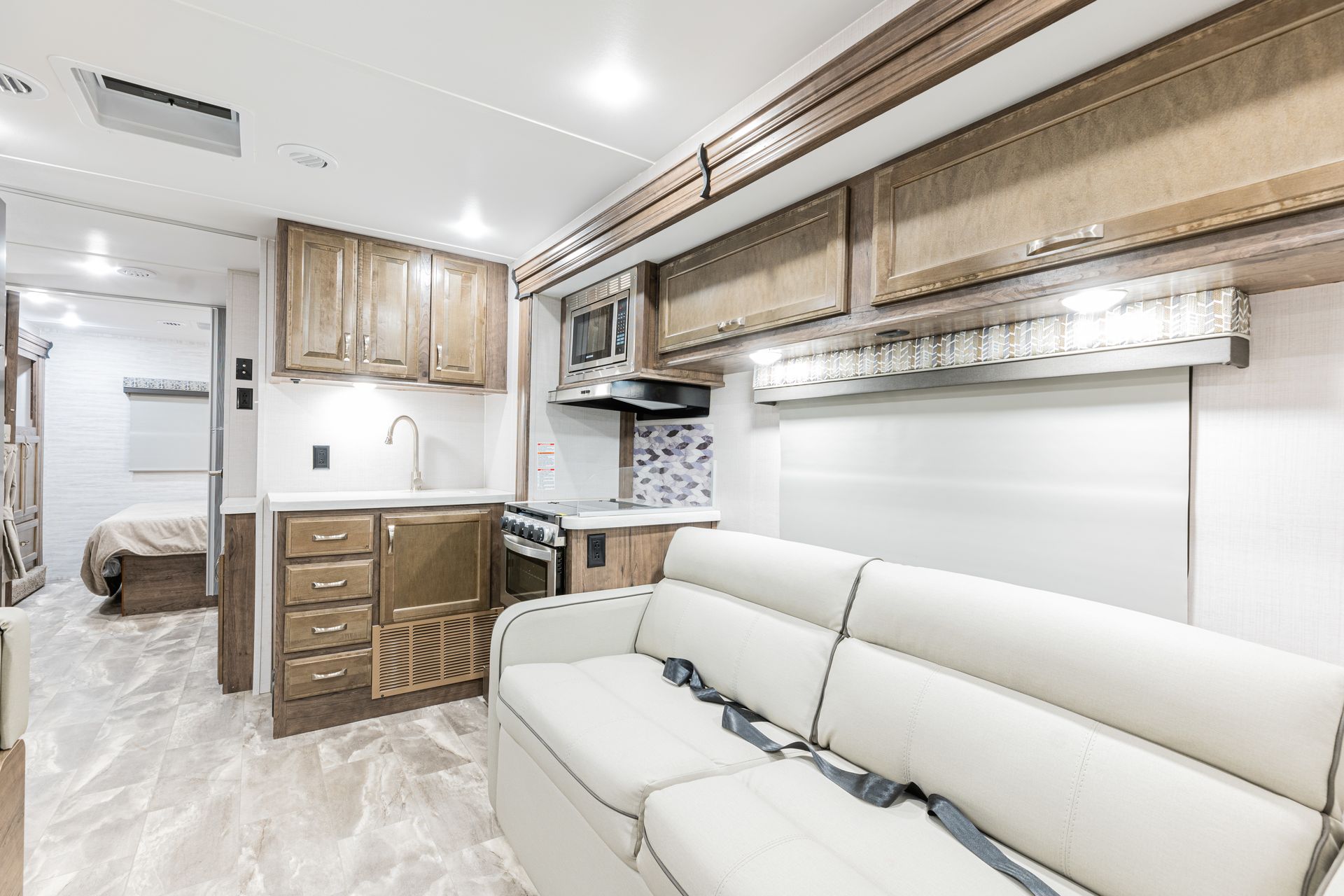 Photo 1 - 2023 Gulf Stream Class C Motorhome rental photo 7