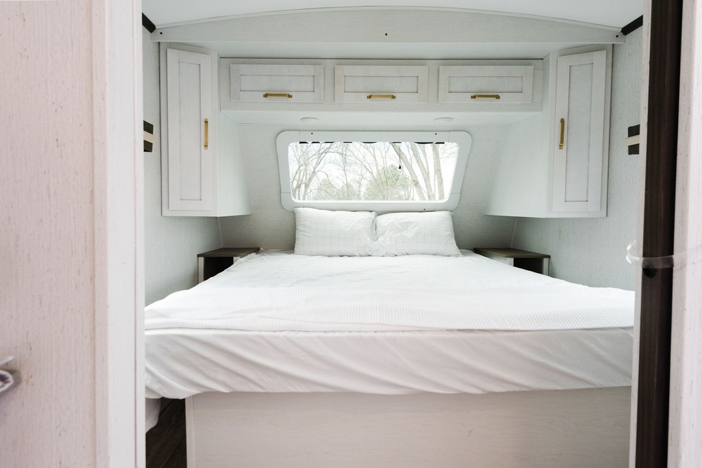 Photo 8 - 2023 Dutchman Travel Trailer rental photo 10