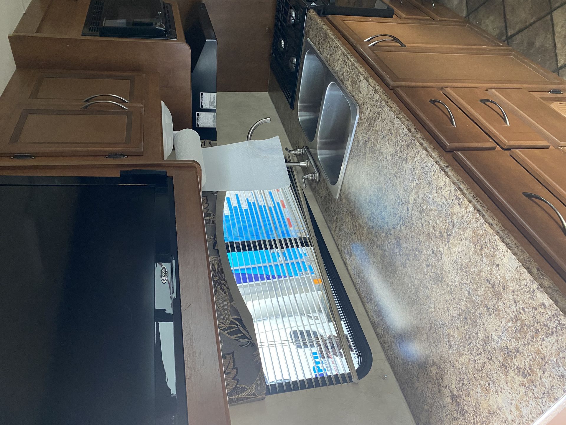Photo 1 - 2014 Thor Motor Coach Class C Motorhome rental photo 3