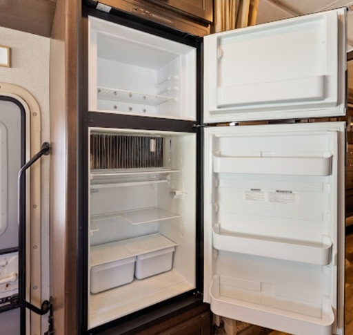 2020 Four Winds 30D Class C Motorhome for rent in Harrisburg, SD
