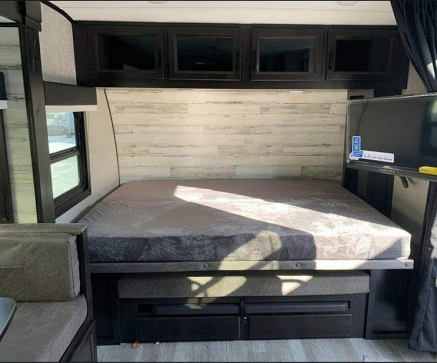 Photo 8 - 2022 Jayco Travel Trailer rental photo 10