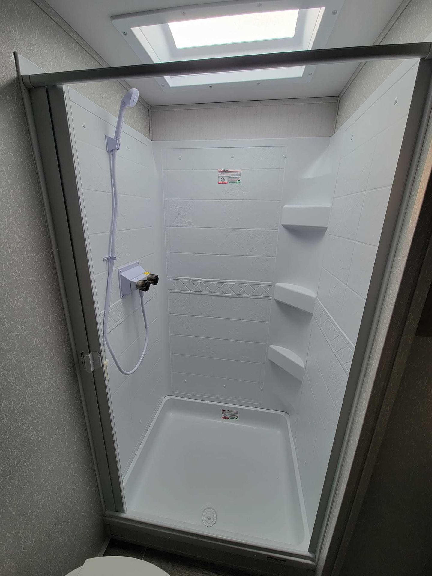Photo 6 - 2022 Forest River Fifth Wheel rental photo 7