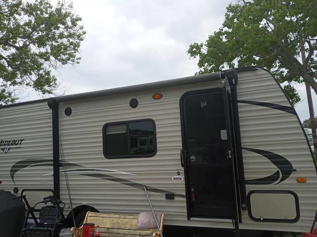Photo 0 - 2018 Keystone Travel Trailer rental photo 2