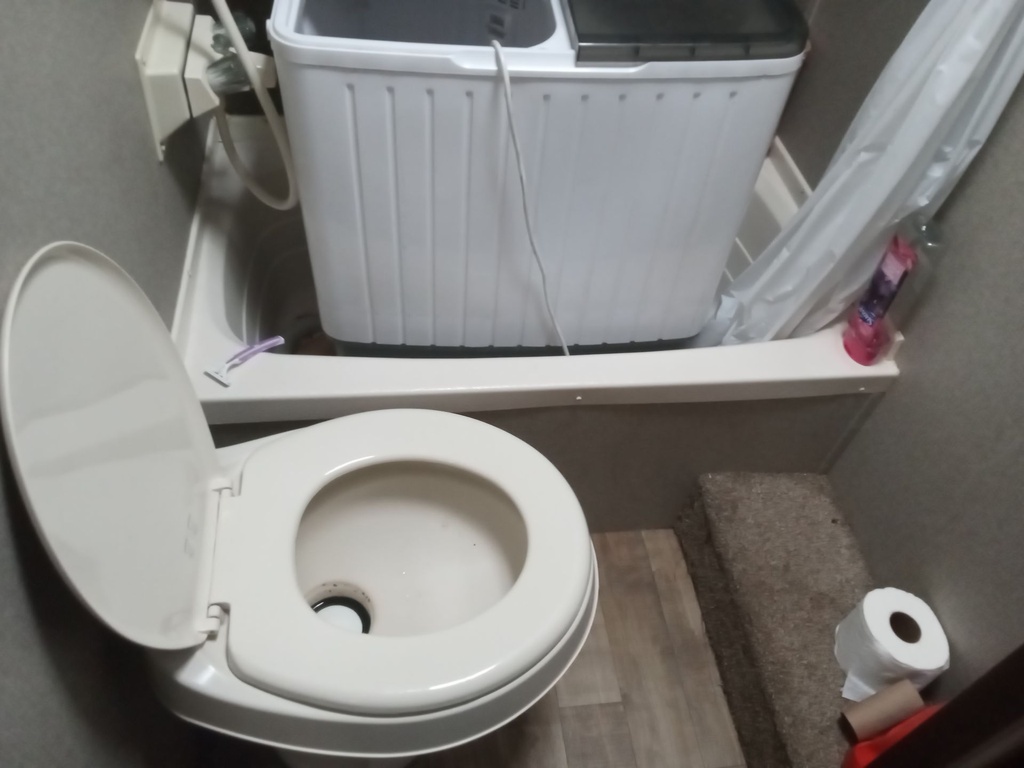 Photo 5 - 2018 Keystone Travel Trailer rental photo 7