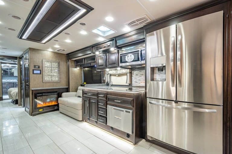 Photo 3 - 2020 Forest River Class A Motorhome rental photo 5