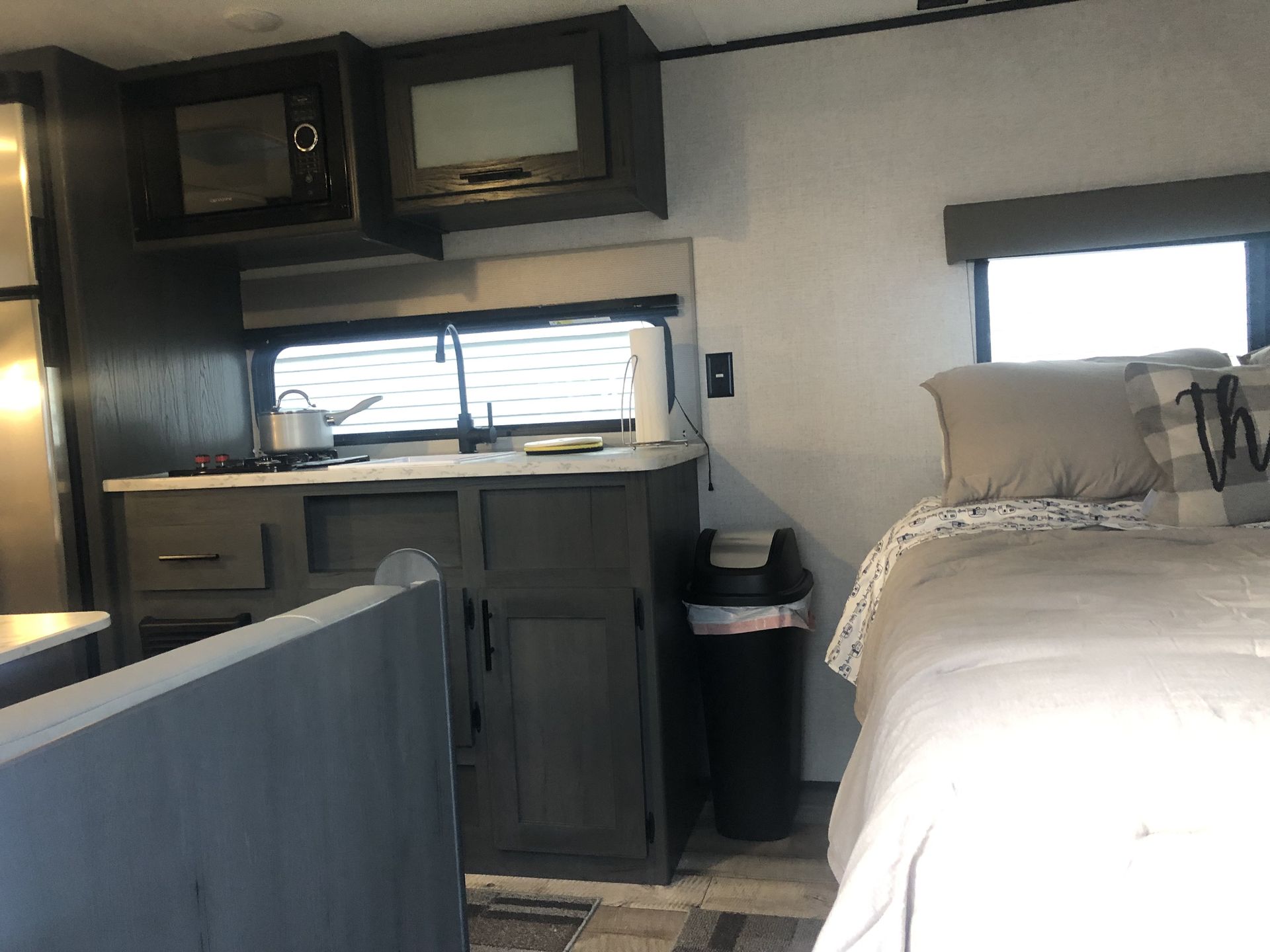 Photo 6 - 2022 Dutchmen Travel Trailer rental photo 13