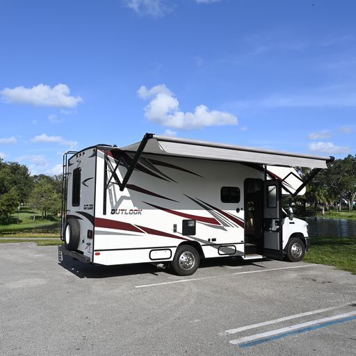 2021 Winnebago Outlook 22C Class C Motorhome for rent in Deerfield Beach, FL