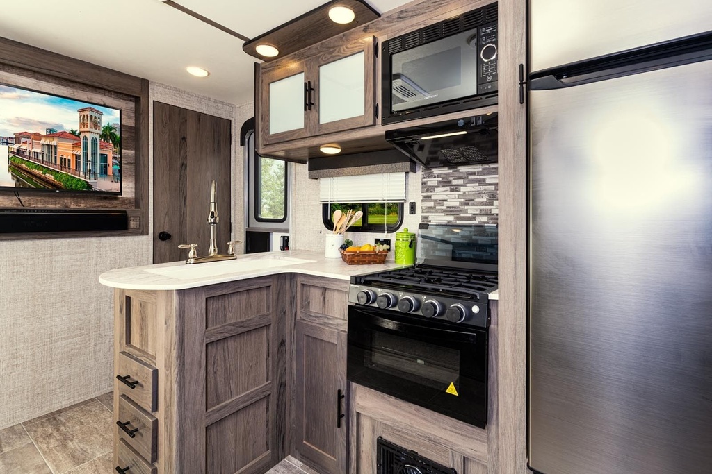Photo 7 - 2023 Gulf Stream Travel Trailer rental photo 17