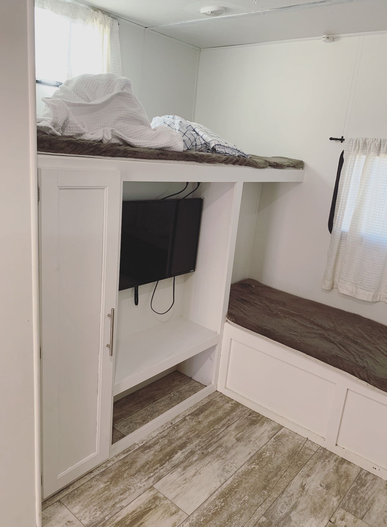 Photo 4 - 2019 Crossroads Travel Trailer rental photo 6