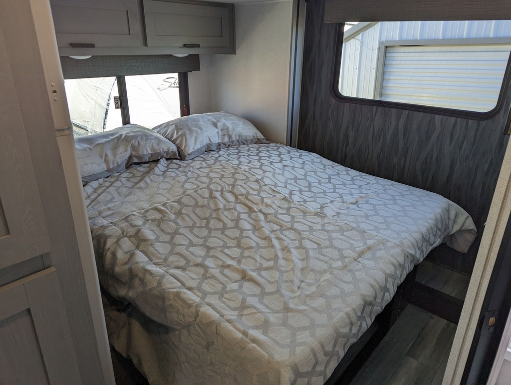 Photo 2 - 2023 Forest River Class C Motorhome rental photo 9