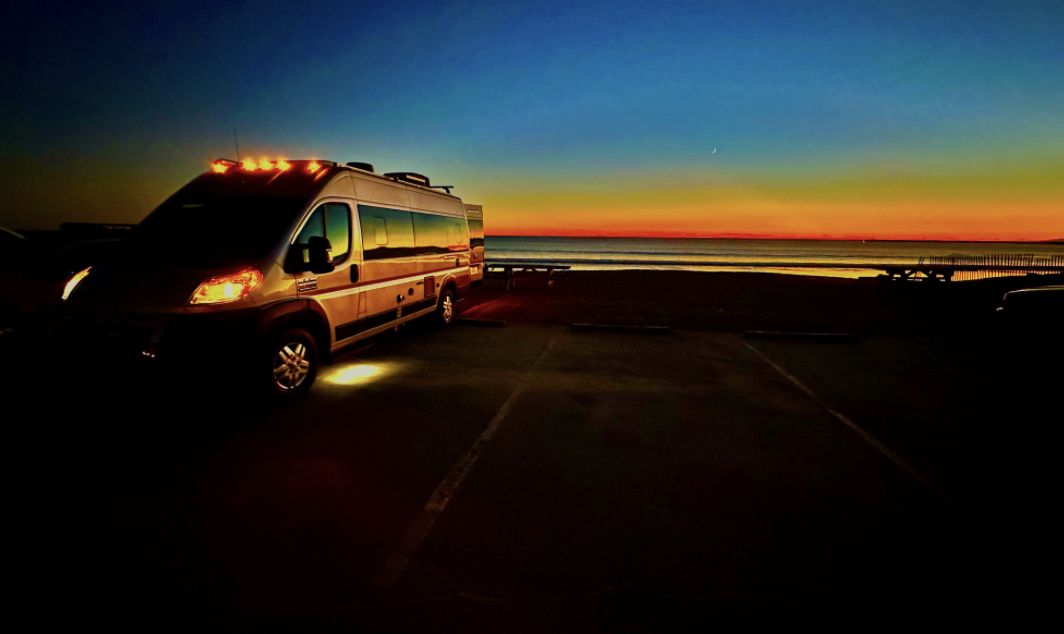 Photo 5 - 2022 Dodge Class B Motorhome rental photo 7