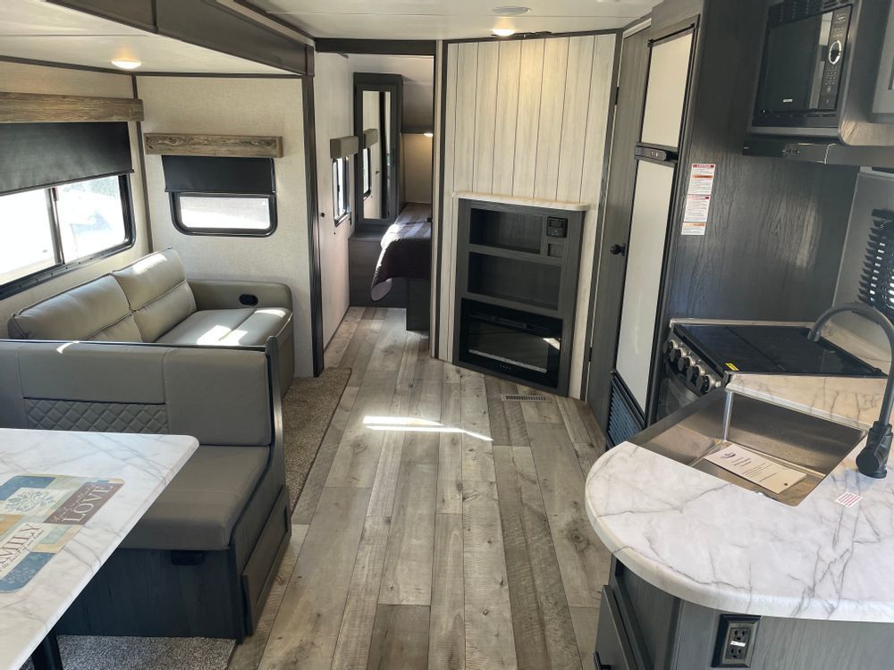 Photo 7 - 2022 Dutchman Travel Trailer rental photo 9