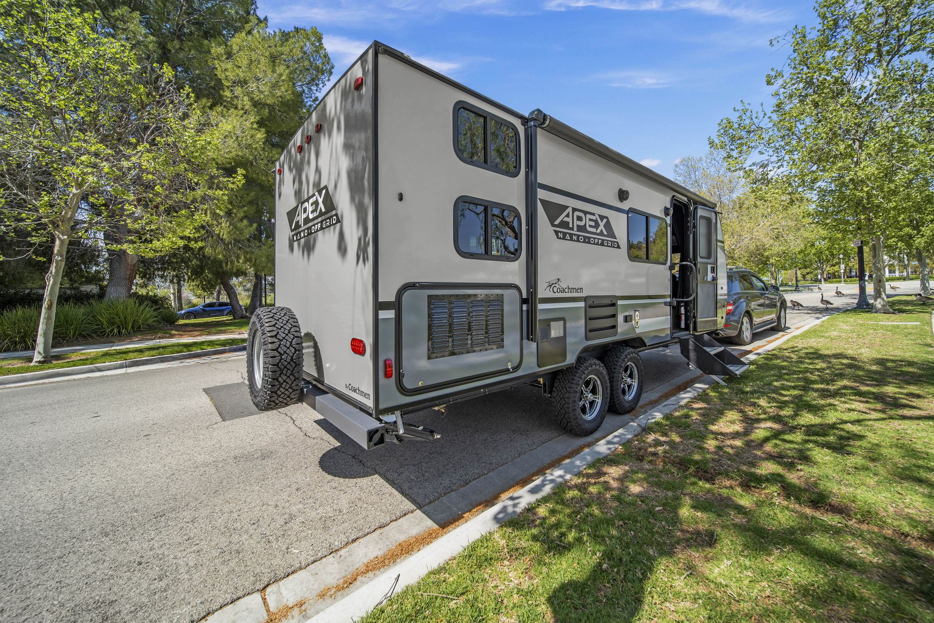 Photo 4 - 2022 Coachmen Travel Trailer rental photo 11