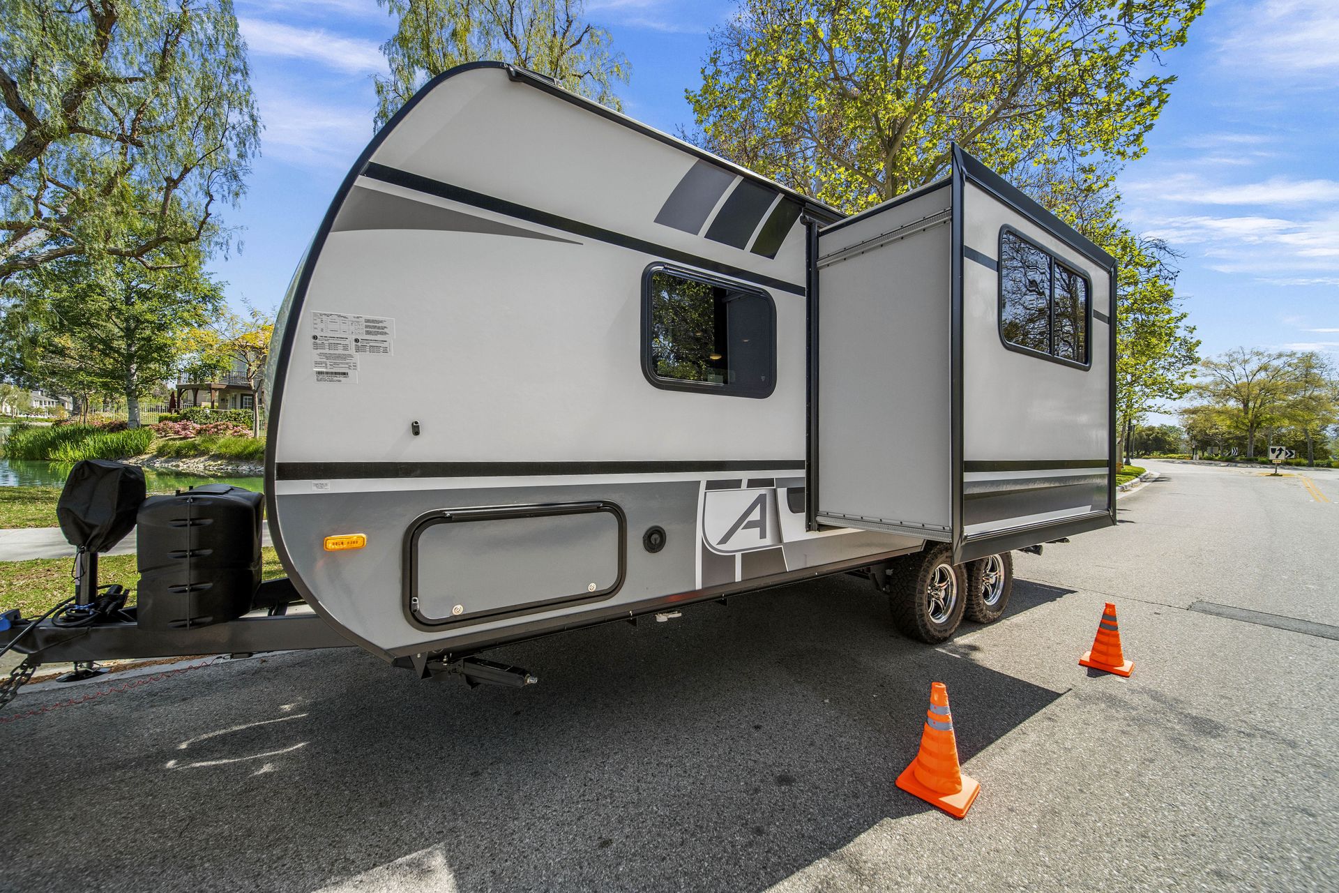 Photo 7 - 2022 Coachmen Travel Trailer rental photo 17
