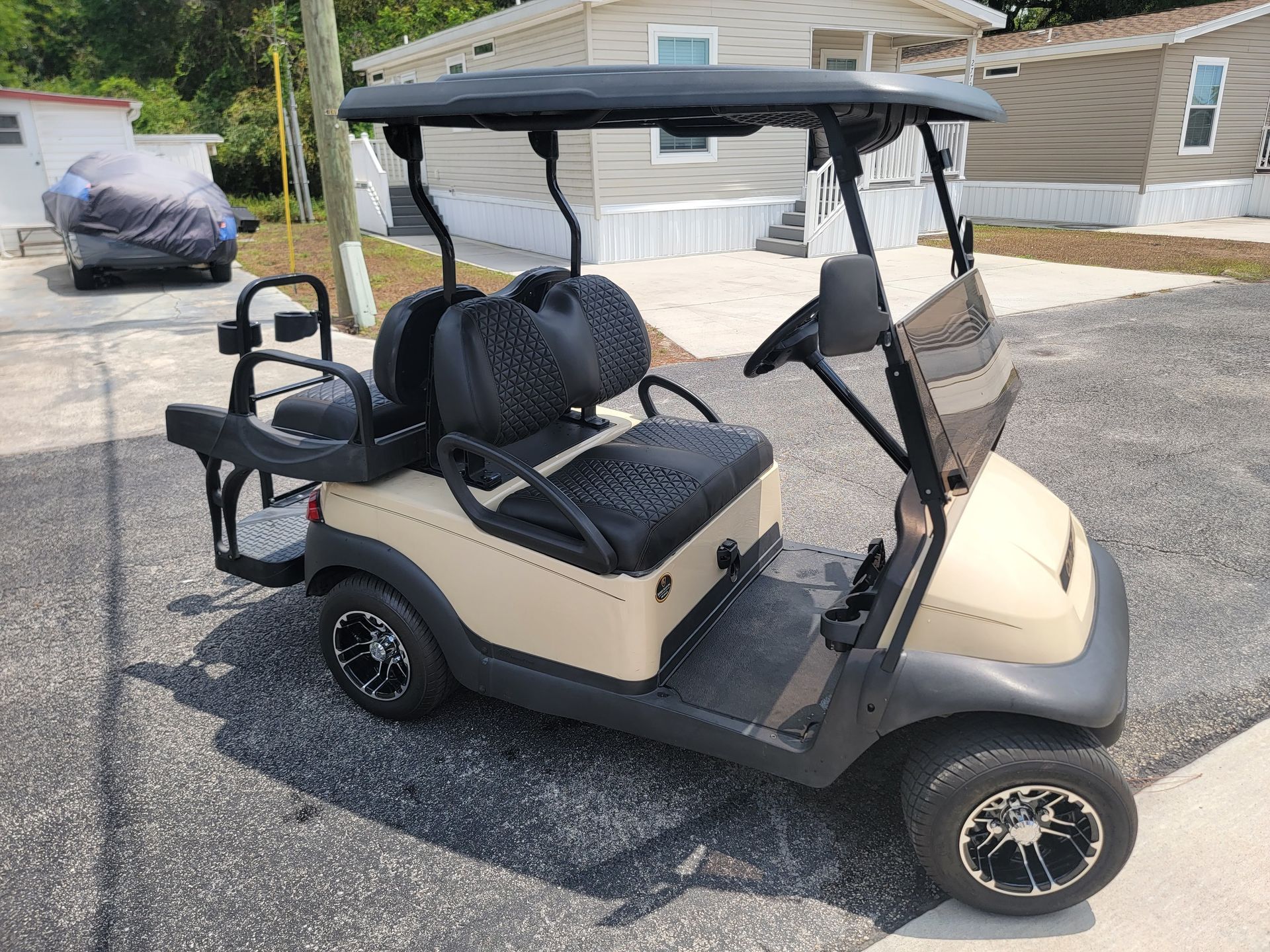 Photo 8 - 2019 Dutchmen Travel Trailer rental photo 10