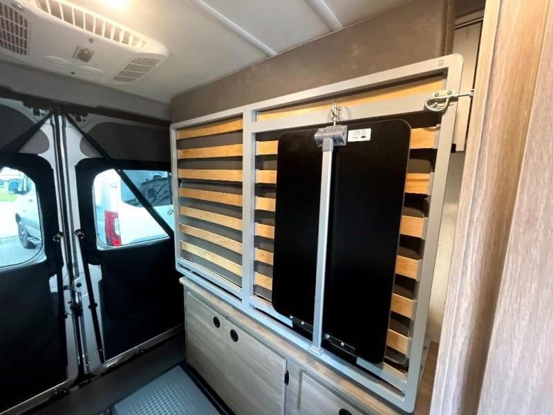 Photo 5 - 2023 Winnebago Class B Motorhome rental photo 7