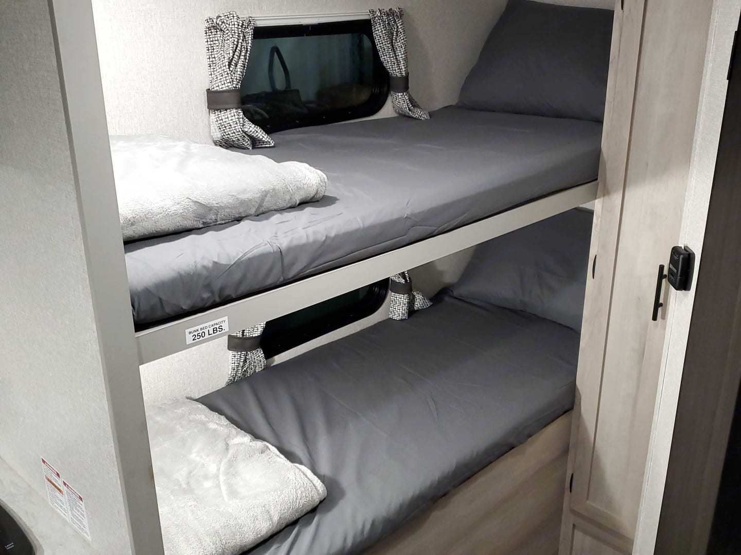 Photo 2 - 2022 K-Z Travel Trailer rental photo 4
