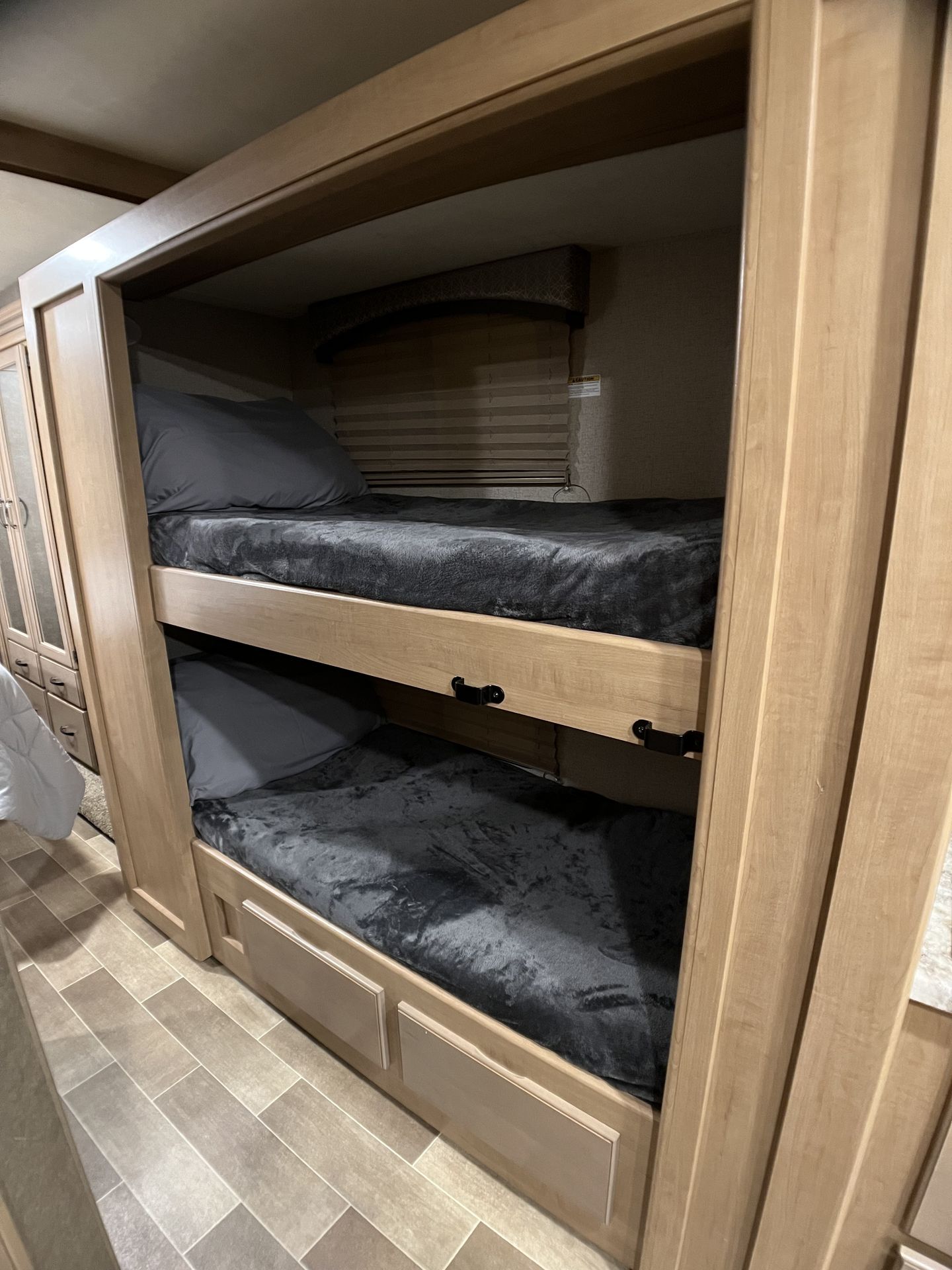 Photo 15 - 2020 Thor Class C Motorhome rental photo 17