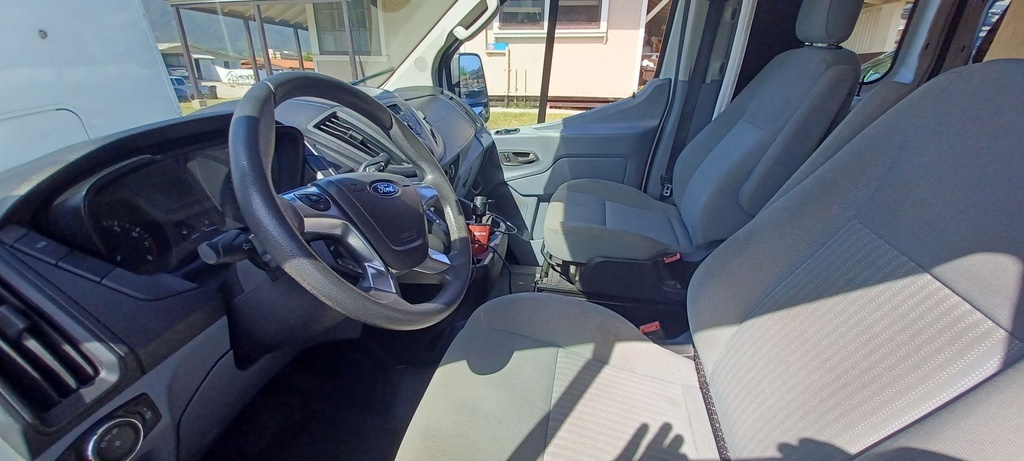 Photo 10 - 2016 Ford Other rental photo 12