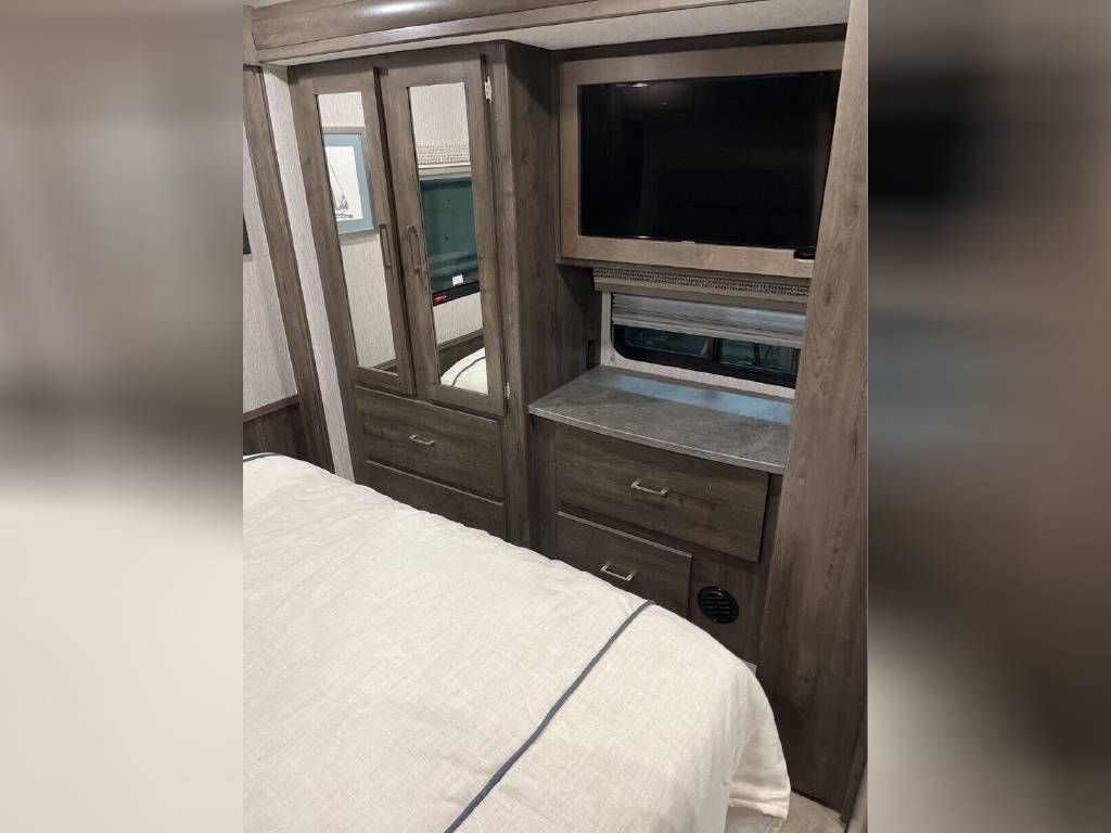 Photo 11 - 2022 Coachmen Class A Motorhome rental photo 13