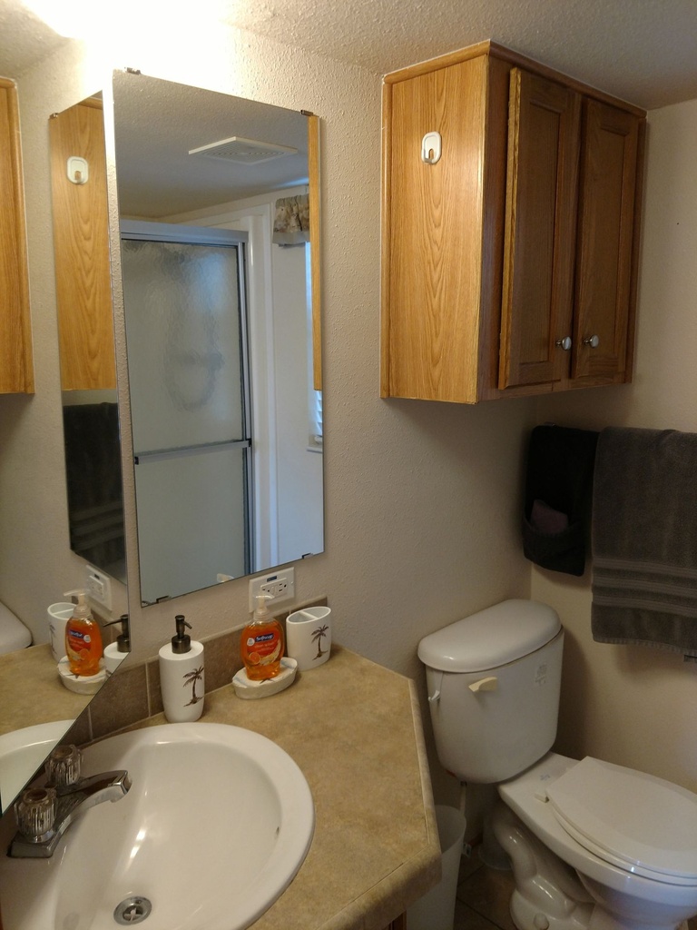 Photo 4 - 2006 Custom Travel Trailer rental photo 7