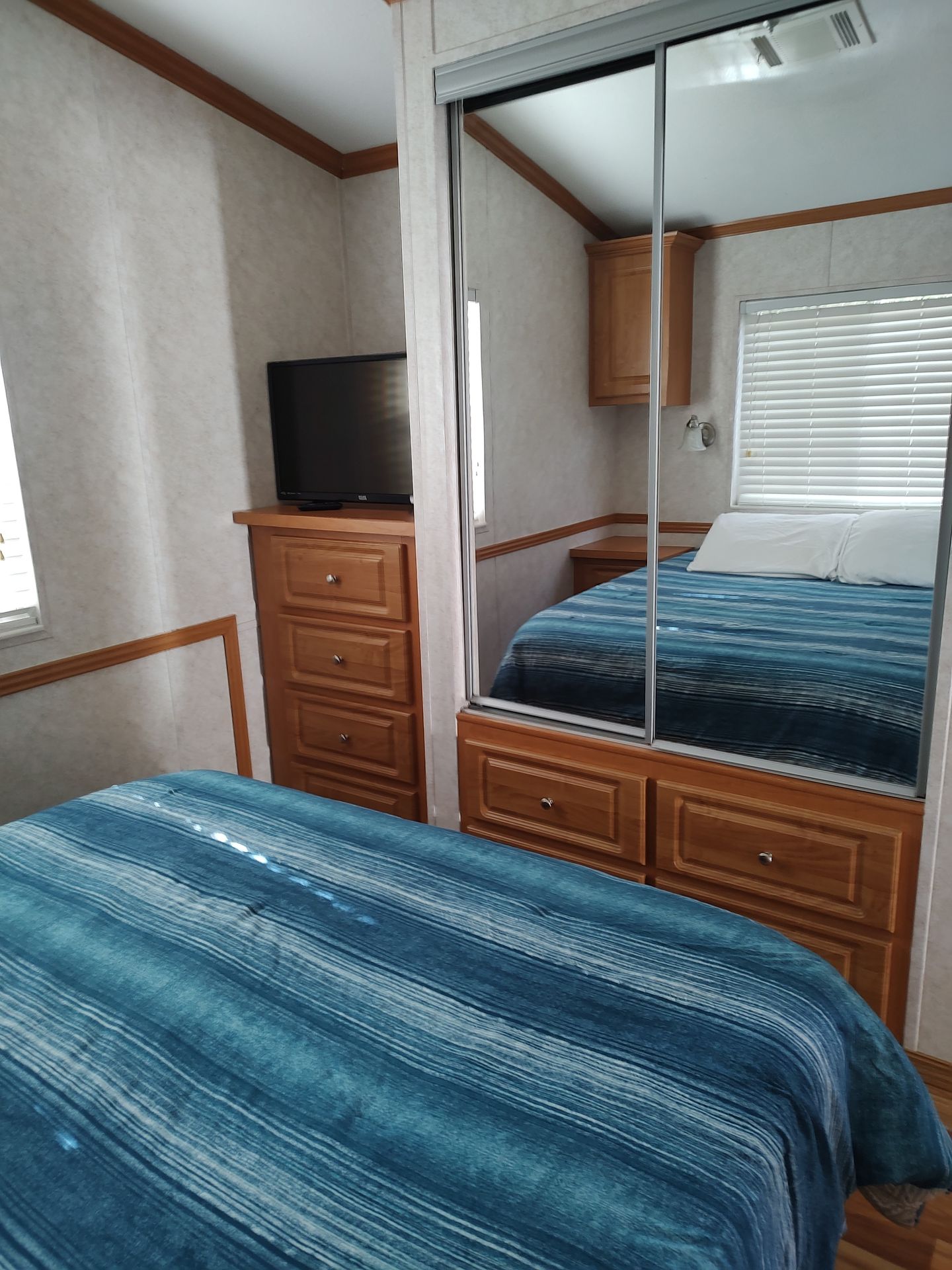 Photo 10 - 2012 Custom Travel Trailer rental photo 12