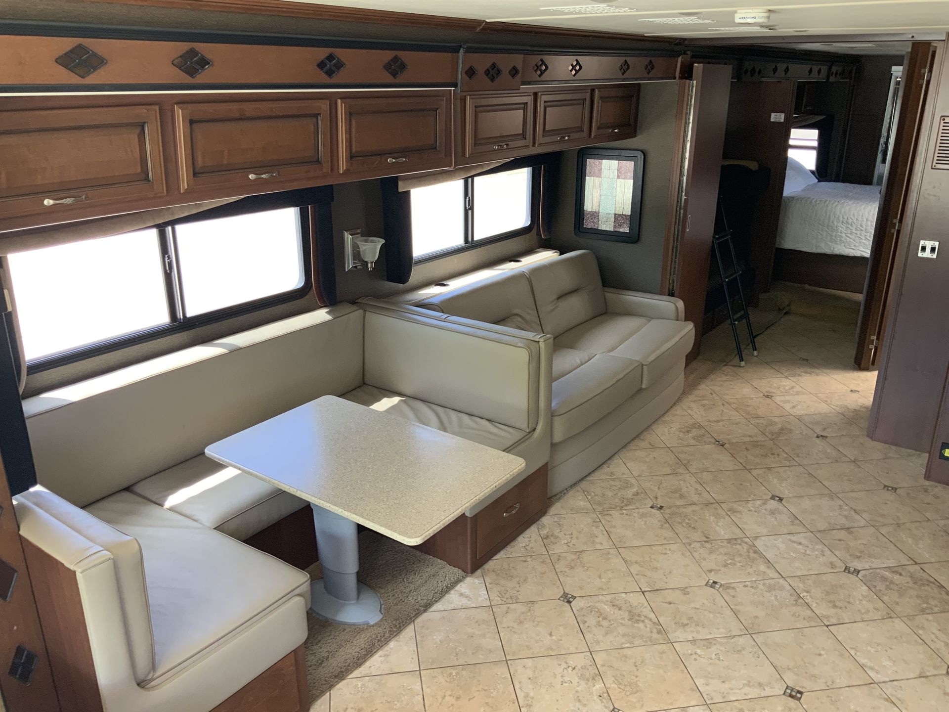 Photo 3 - 2013 Fleetwood Class A Motorhome rental photo 5