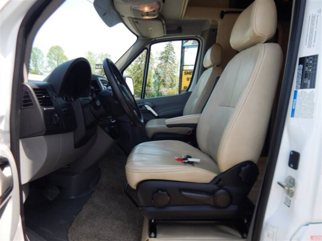 Photo 5 - 2017 Thor Motor Coach Class C Motorhome rental photo 7