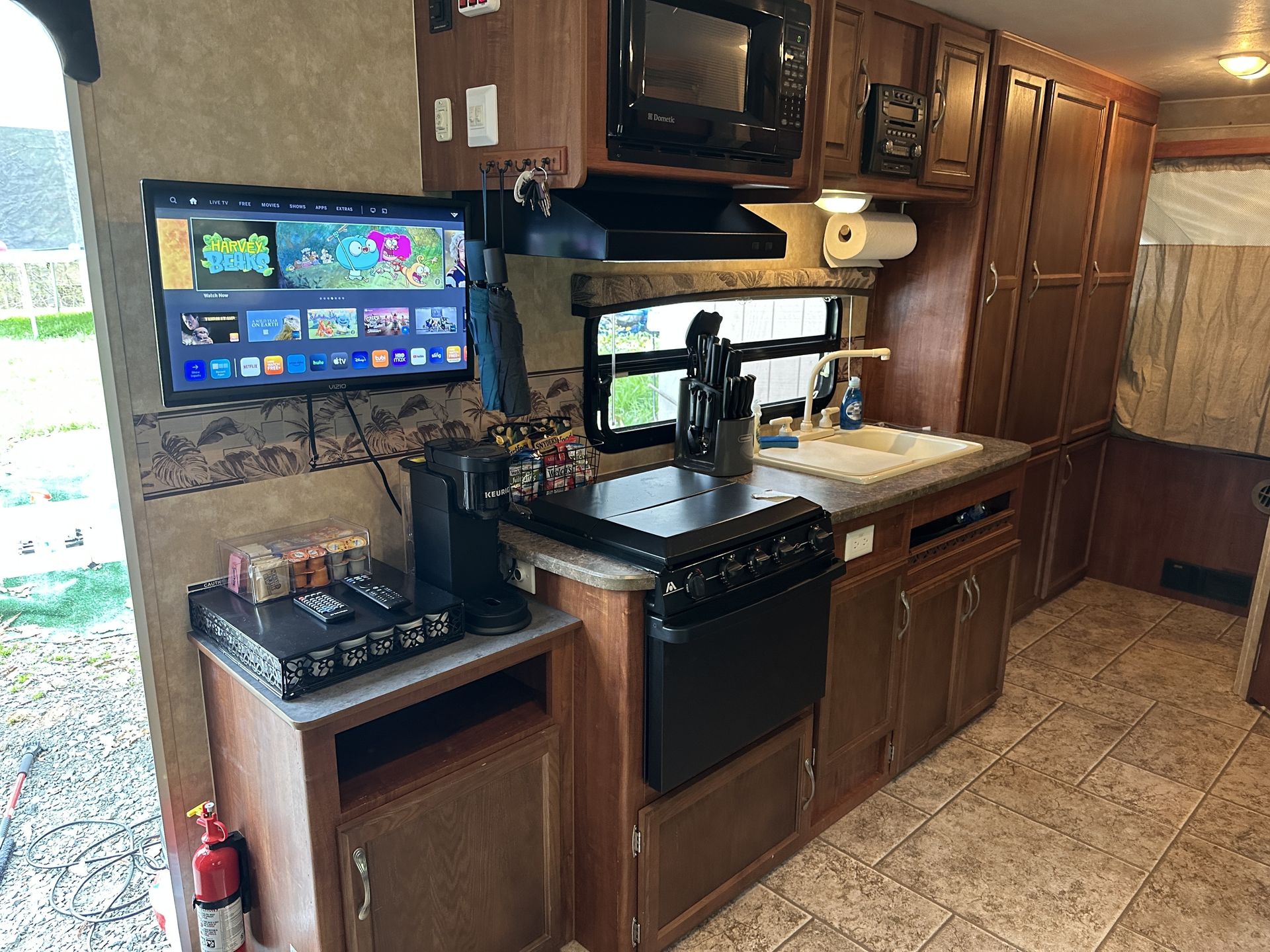 Photo 5 - 2010 Jayco Other rental photo 14