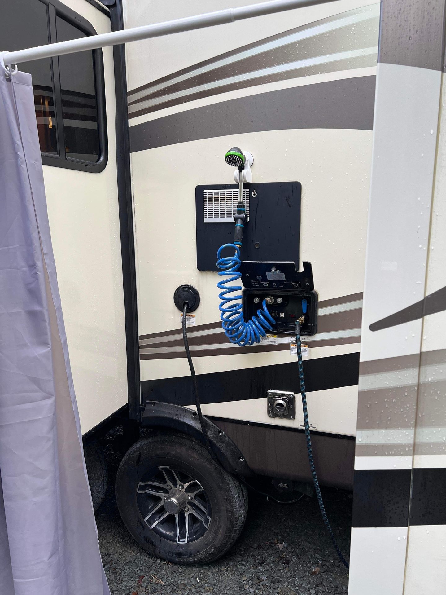 Photo 12 - 2016 Jayco Travel Trailer rental photo 14