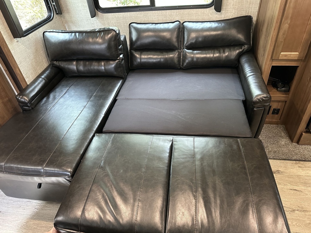 Photo 11 - 2020 Gulfstream Travel Trailer rental photo 13