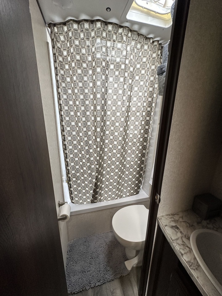 Photo 11 - 2018 Jayco Travel Trailer rental photo 13