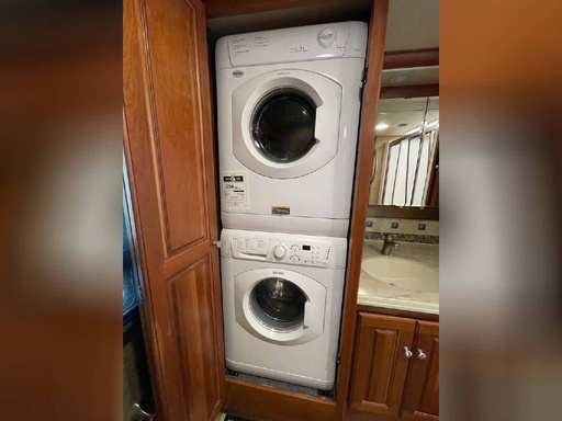 2015 Itasca MERIDIAN 40R Class A Motorhome for rent in Las Vegas, NV