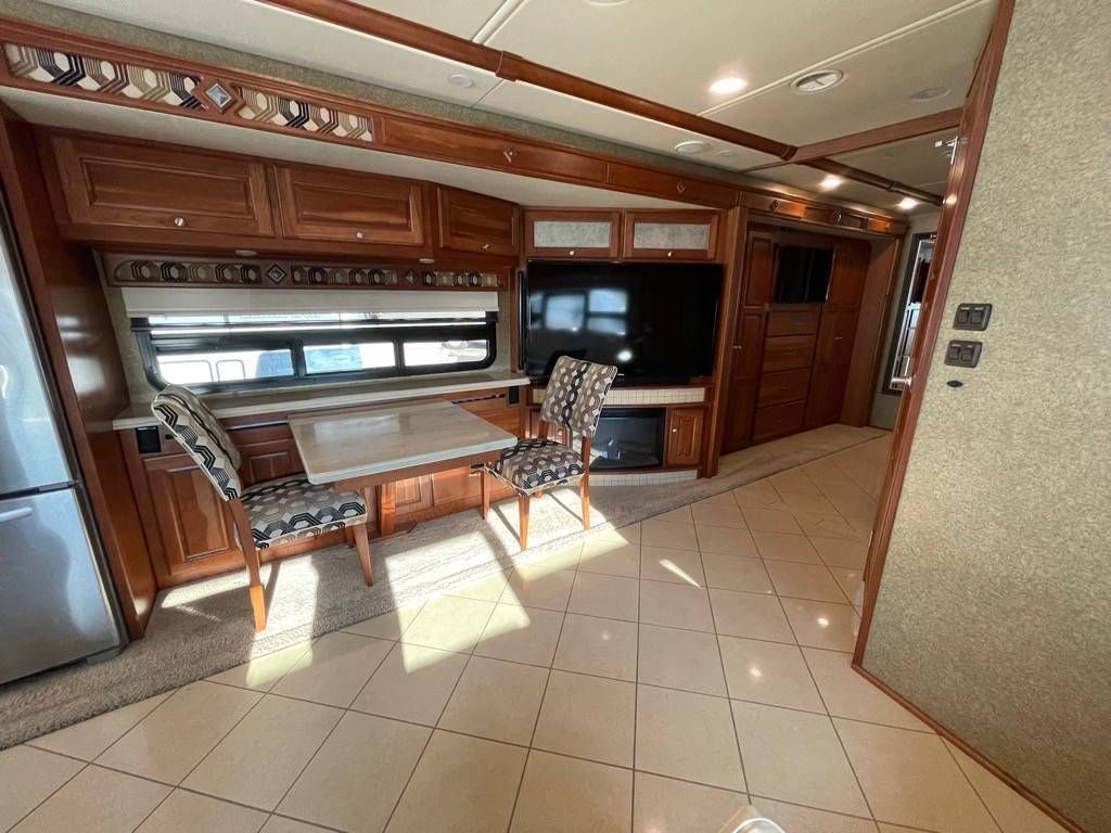 Photo 13 - 2015 Itasca Class A Motorhome rental photo 15