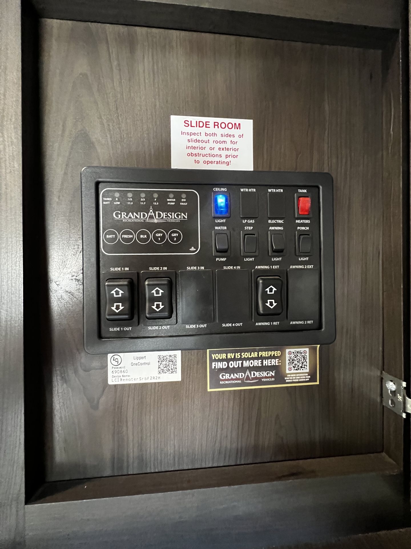 Photo 1 - 2021 Grand Design Fifth Wheel rental photo 6