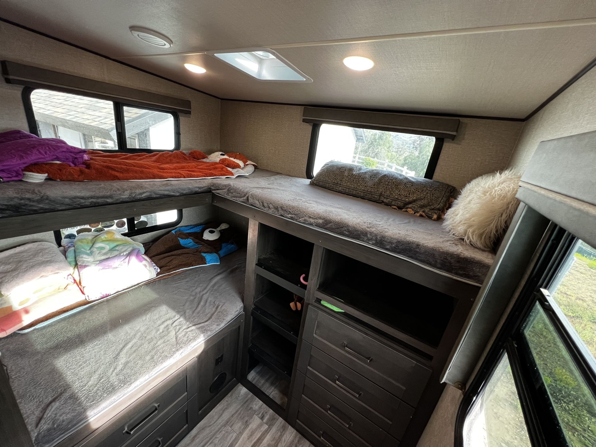 Photo 1 - 2021 Grand Design Fifth Wheel rental photo 10