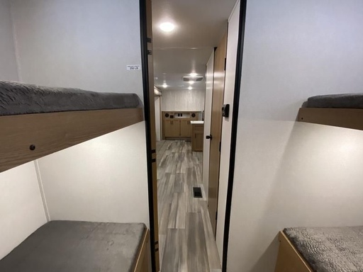 2022 Prime Time Avenger 28QBSLE Travel Trailer for rent in Zephyrhills, FL