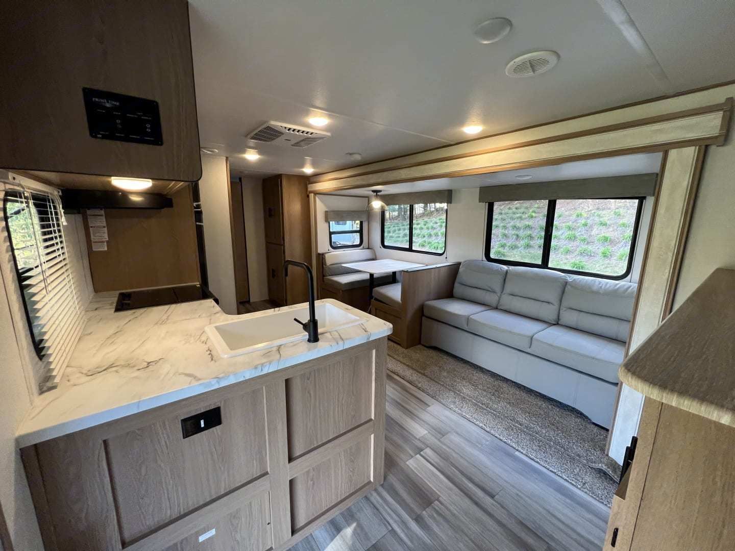 Photo 7 - 2022 Prime Time Travel Trailer rental photo 9