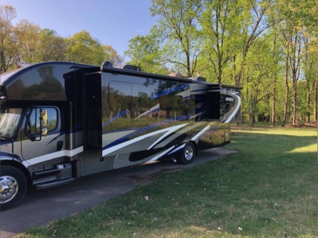 Photo 12 - 2020 Jayco Class C Motorhome rental photo 14