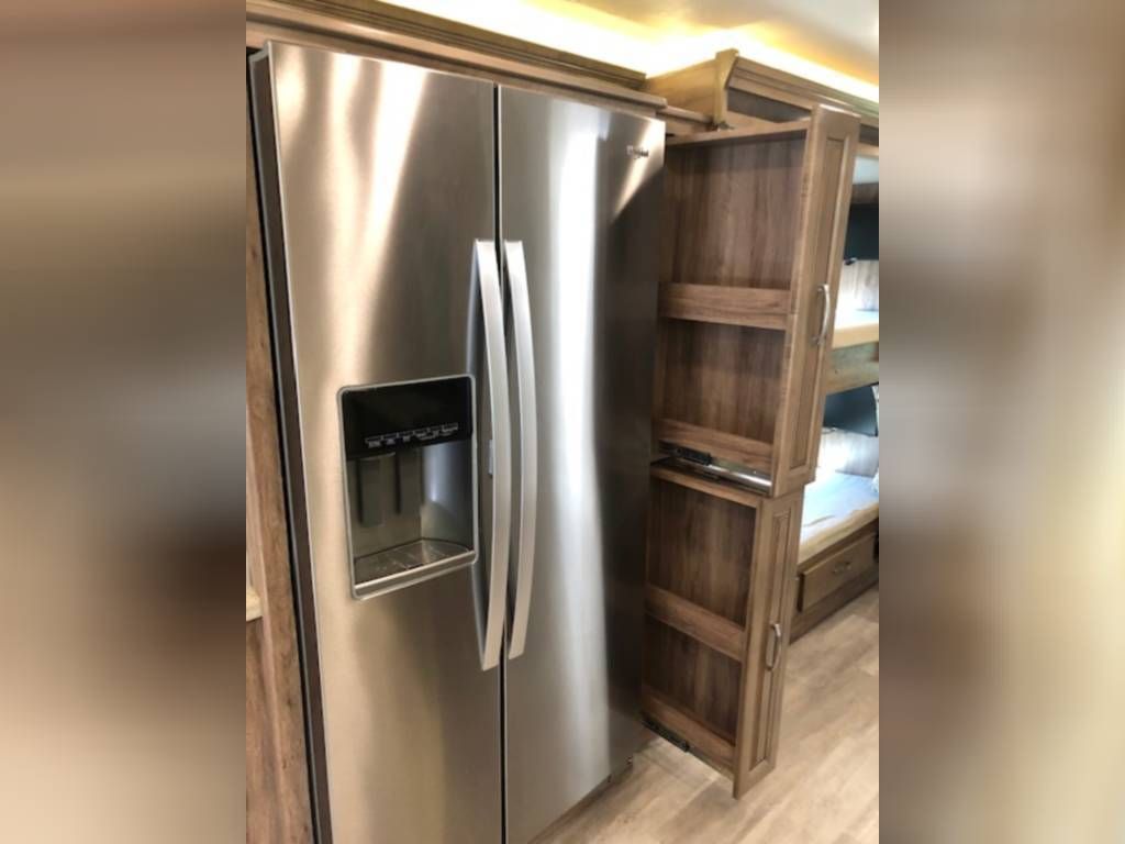 Photo 22 - 2020 Jayco Class C Motorhome rental photo 24