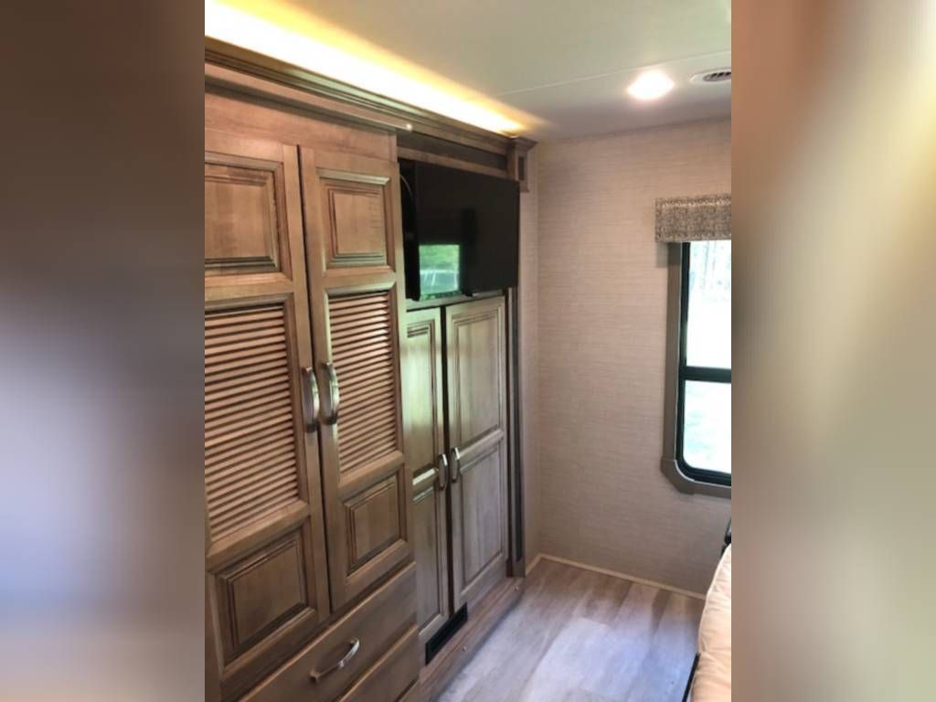 Photo 25 - 2020 Jayco Class C Motorhome rental photo 27