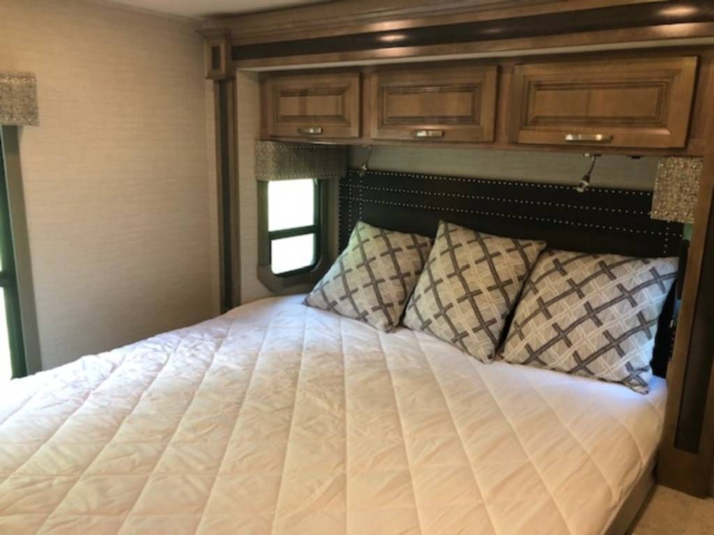 Photo 28 - 2020 Jayco Class C Motorhome rental photo 30