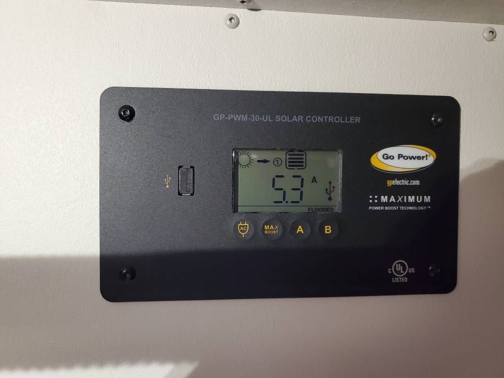 Photo 5 - 2019 Leisure Travel Class C Motorhome rental photo 7