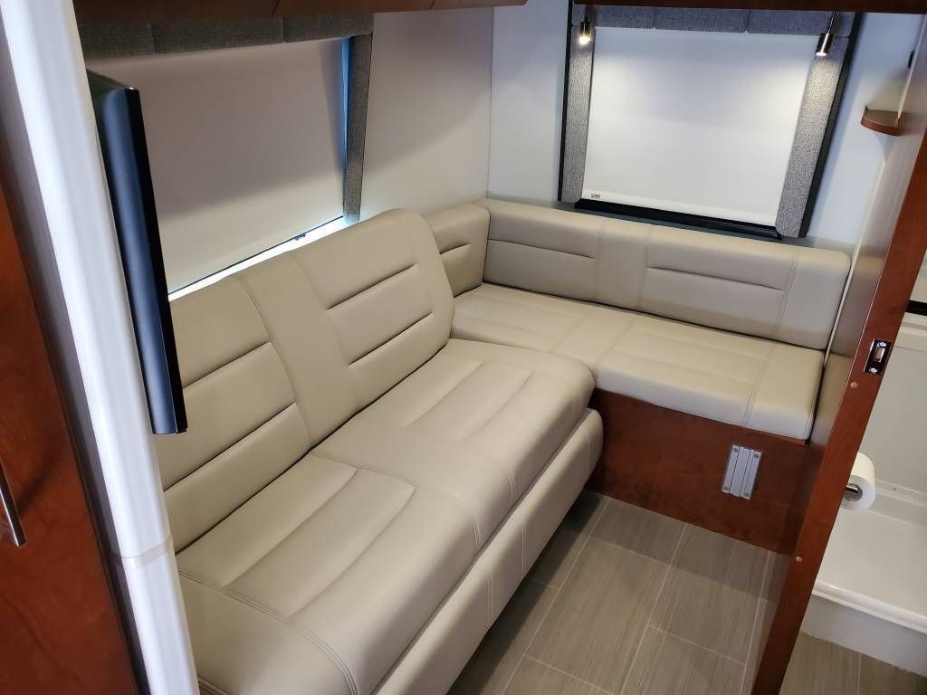 Photo 11 - 2019 Leisure Travel Class C Motorhome rental photo 13