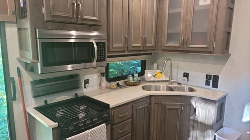 2019 Montana High Country - 375FL Fifth Wheel for rent in Oostburg, WI