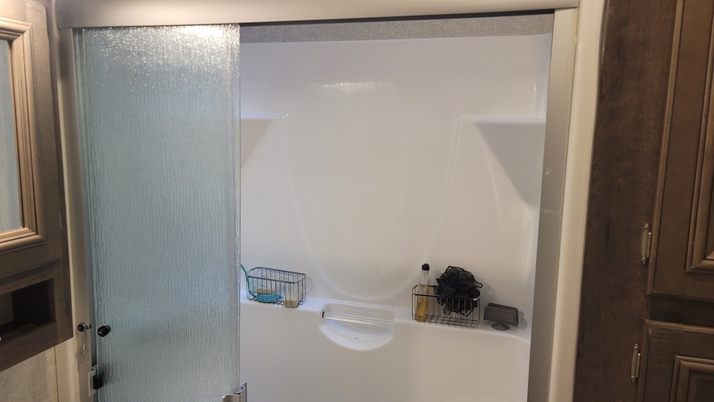20220629_185237.jpg - 2019 Montana Fifth Wheel rental photo 8