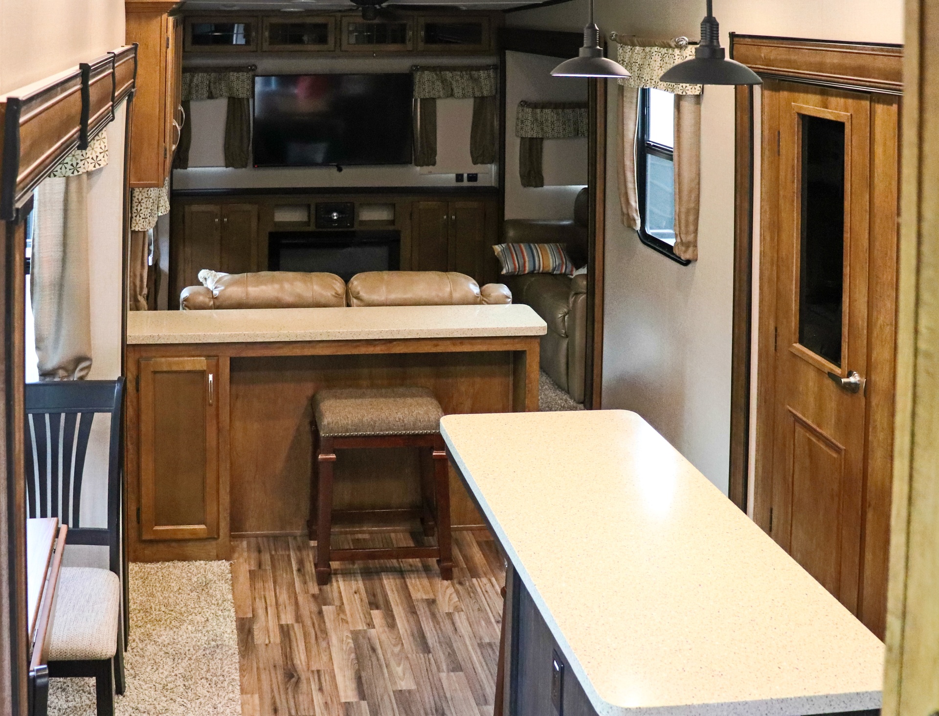 6699a292f478f0392f1746b5.jpg - 2018 Coachmen Fifth Wheel rental photo 3