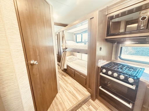 2022 Thor Fourwind 31EV Class C Motorhome for rent in Santa Clarita, CA
