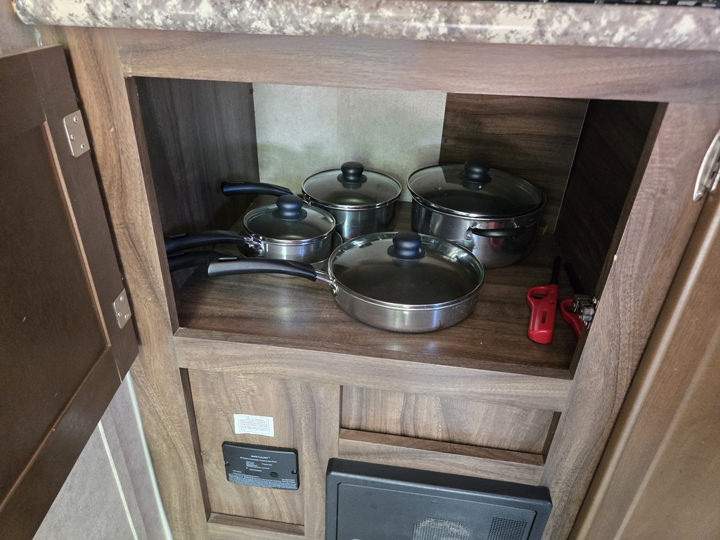 1000011268.jpg - 2018 Coachmen Travel Trailer rental photo 13