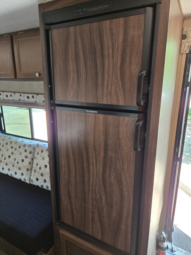 1000011258.jpg - 2018 Coachmen Travel Trailer rental photo 18